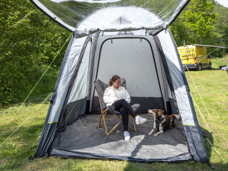 Inflatable, free-standing rear tent - Uni Van Air